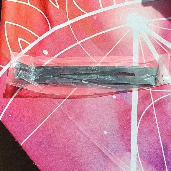 Man Crate FREE w/ bundle mini crowbar - Picture 3 of 8